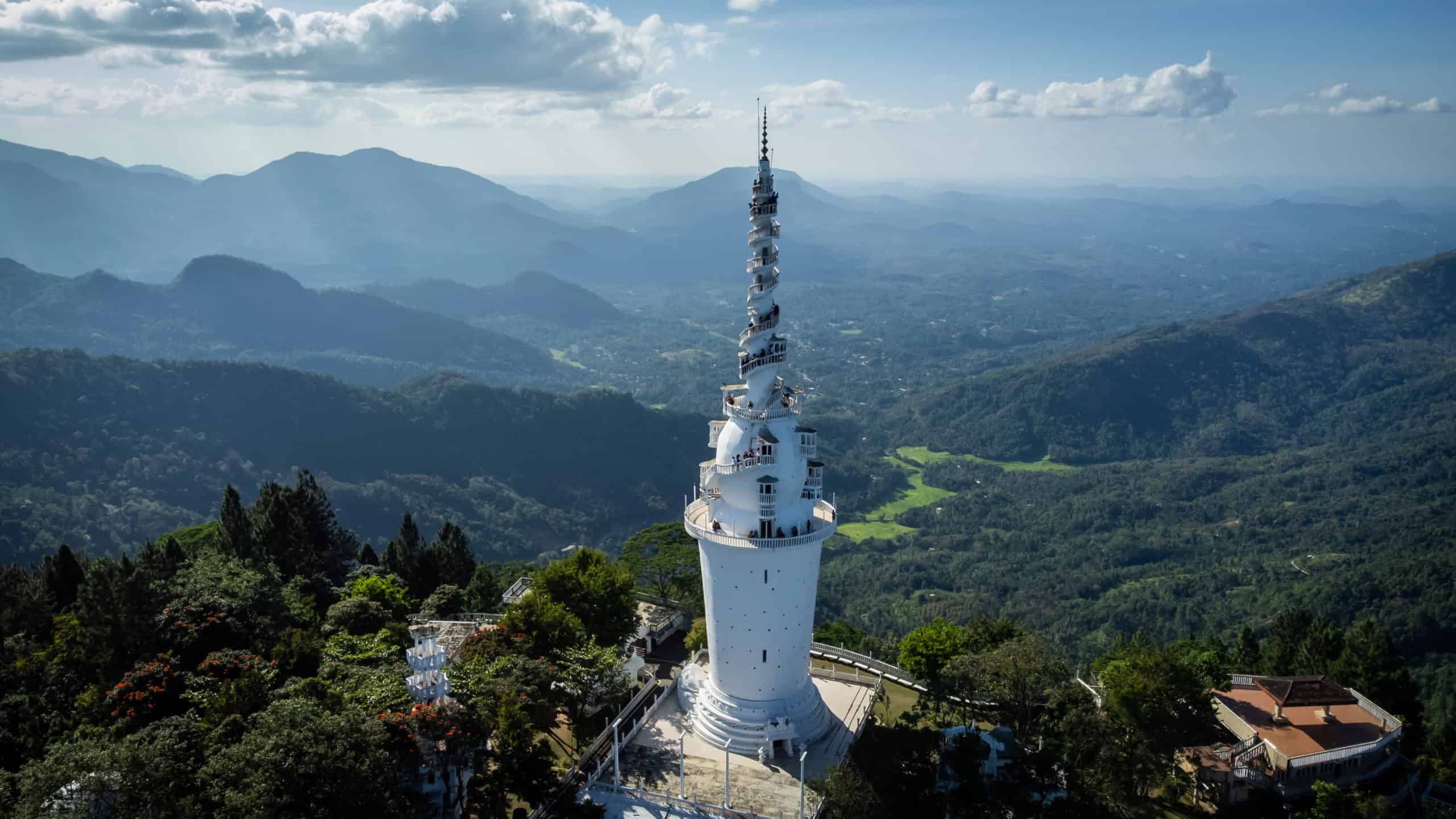 ambuluwawa-tower-sri-lanka (2)